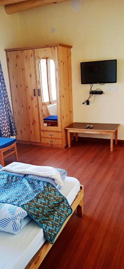 Lhardak Home stay Leh Bagian luar foto